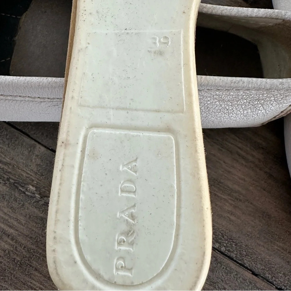 Prada Milan Italy Women’s 39 Cream‎ Leather driving Shoes Loafers Logo Designer - Picture 11 of 11